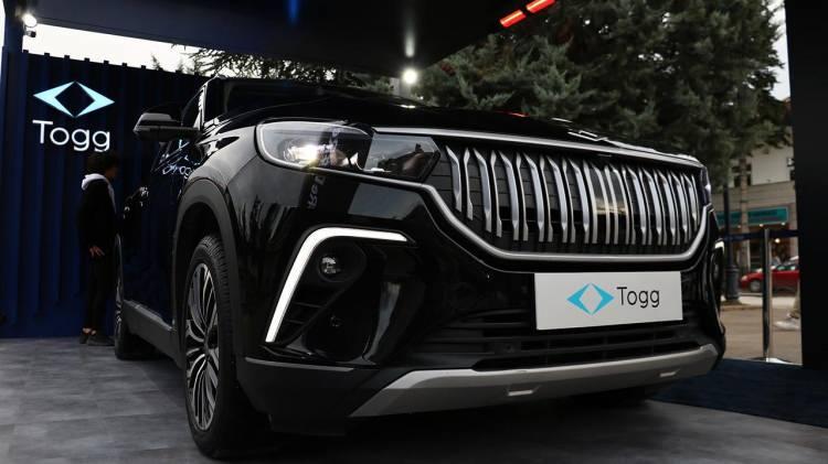 <p><strong>TOGG 4X4 GELİYOR</strong></p>
<p>Önümüzdeki ay Togg 4x4 üretime başlayacak. 2025 TOGG'un senesi olacak.</p>