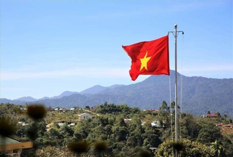 <p><strong><span style="color:#B22222">VIETNAM </span>| 7.640</strong></p>