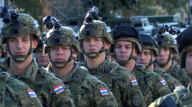 <p><strong>ASKER SAYISI: 14.325</strong></p>