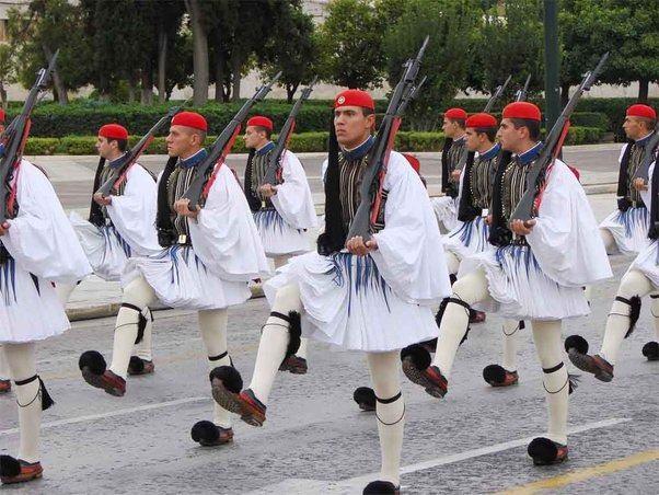 <p><strong>ASKER SAYISI... 142.700</strong></p>