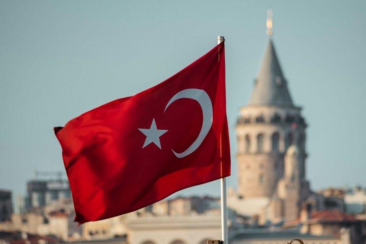 <p><span style="color:#B22222"><strong>TÜRKİYE</strong></span></p>
