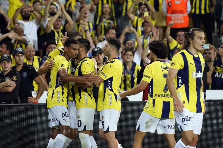 <p>İsviçre temsilcisi Lugano'yu eleyerek 3. tura yükselen Fenerbahçe, bu turda Fransa Ligue 1 ekibi Lille ile karşılaşacak. </p>