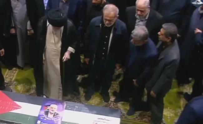 <p>Haniye için ilk cenaze Tahran'da yapıldı.</p>