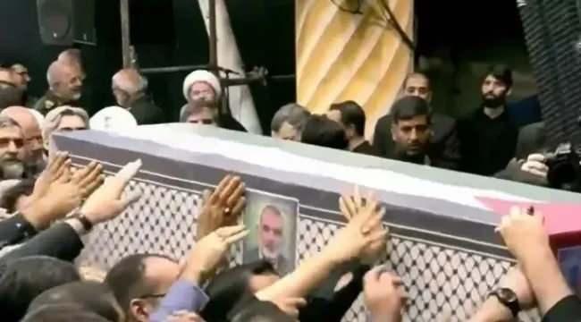 <p>Hamas Siyasi Büro Şefi İsmail Haniye için yarın Katar Ulusal Camii'nde de ayrı bir tören düzenlenecek. </p>