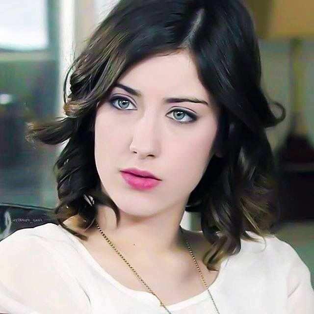 <p>Davayı kabul eden üst mahkeme, İstanbul Asliye Hukuk Mahkemesi'nin verdiği <strong>manevi tazminat</strong> <strong>red kararını onadı</strong>.</p>