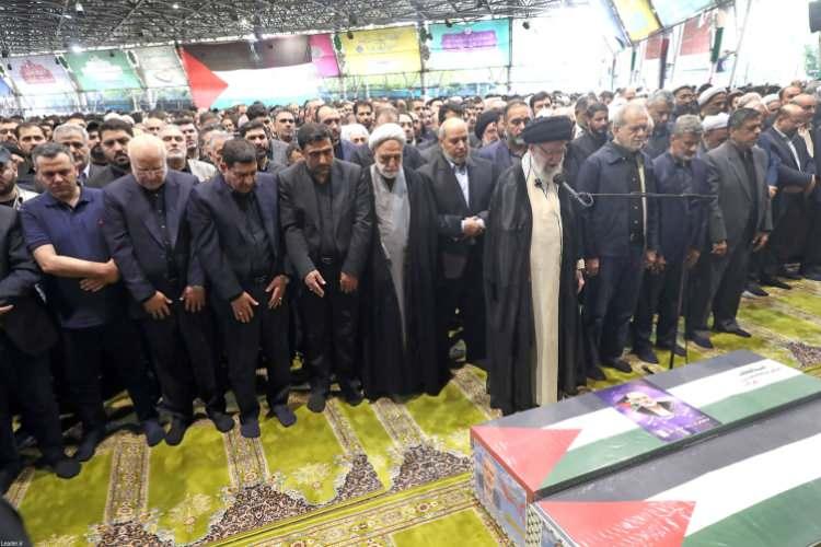 <p>Siyonist yahudi milyarderlerin ABD'deki Silikon Vadisi'nde Filistin'i savunan kişilere yönelik kurduğu karanlık ağ geçtiğimiz aylarda ifşa olurken, Haniye suikastı sonrası siyonist şebekeye ilişkin çarpıcı bir 'WhatsApp' iddiası konuşulmaya başlandı. </p>