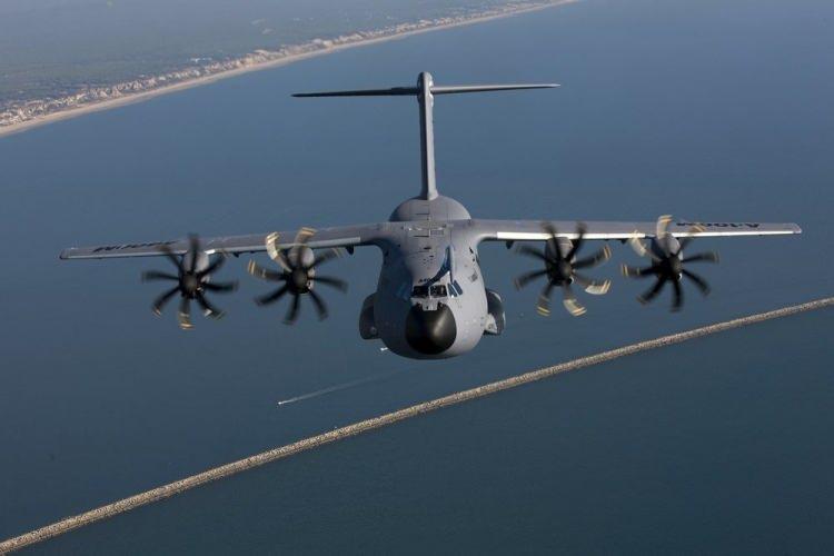 <p>Haberde ayrıca, başlangıçta 27 adet A400M uçağının sipariş edildiği, <strong>daha sonra yalnızca 14 adet kullanılacağının garantisi verildiği aktarıldı</strong></p>