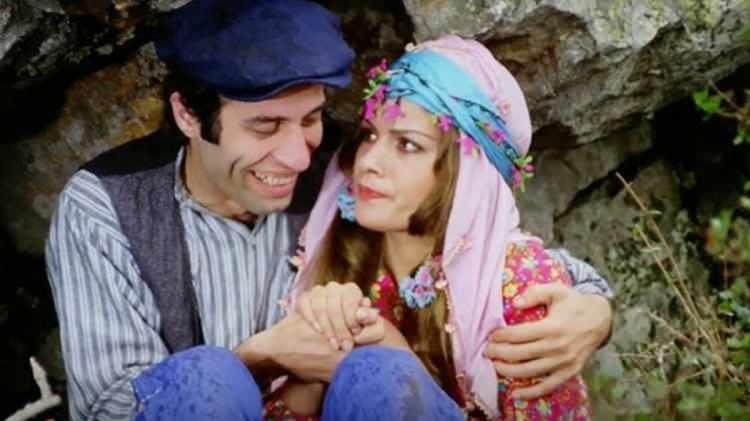 <p> Meral Zeren, performansının yanı sıra güzelliğiyle de Yeşilçam'a damga vurdu.</p>
