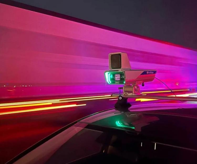 <p>Savunma sanayi, otomotiv ve endüstride seri üretim hatlarında dijitalleşme ve kalite kontrol yapan CoVision'ın ise otonom ve uzaktan algılama yöntemleriyle derin öğrenim yapay zeka görüntü işleme teknikleri kullanılarak geliştirildiğini vurgulayan Doğan, şunları kaydetti:</p>