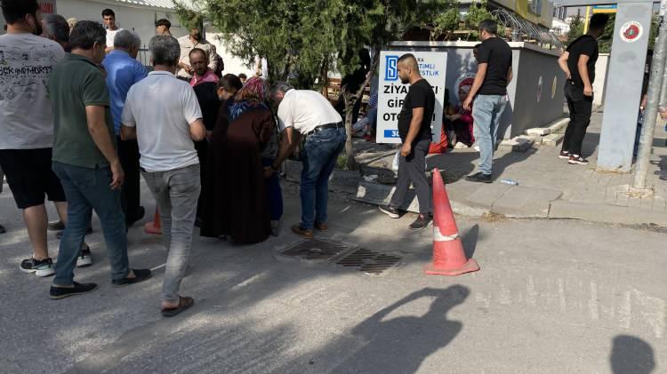 <p>Kazada ablası Fevzile Baydar’ı ve yeğeni Şuna Yaşar’ı kaybeden İsmail Bayram, vefat haberini internet üzerinden aldıklarını belirtti.</p>
