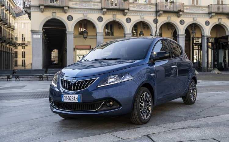 <p><span style="color:#B22222"><strong>6)  LANCIA YPSILON  |  YÜZDE 79.8 DOĞRULUK ORANI</strong></span></p>
