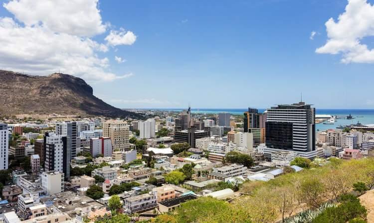 <p><strong><span style="color:#B22222">44) MAURITIUS (Afrika'da bir ülke) </span> | 12.42 TON</strong></p>