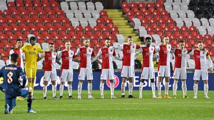 <p>Ülke puanında en yakın rakibimiz Çekya adına mücadele eden Slavia Prag sahadan beraberlikle ayrıldı ve sıralamada bizim önümüze geçti.</p>