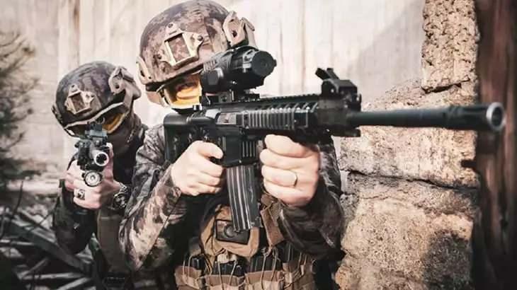 <p>Diğer bir soruda şifreli metinde gizlenen mesaj, <strong>"MİT vatan için her an her yerde" </strong>oldu.</p>
