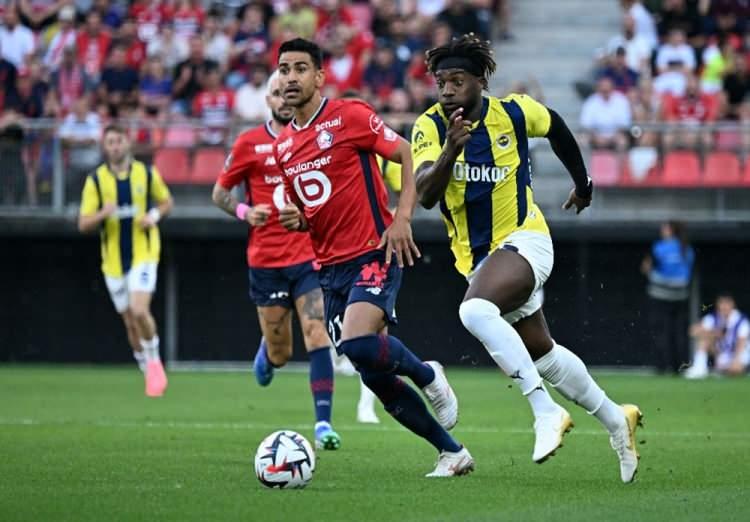 <p><strong>Marca:</strong> Şampiyonlar Ligi'nde turun en güçlü iki takımı karşı karşıya geldi. Lille maçı 2-1 kazanarak Fenerbahçe'nin Şampiyonlar Ligi'ne katılmasını zora soktu.</p>
