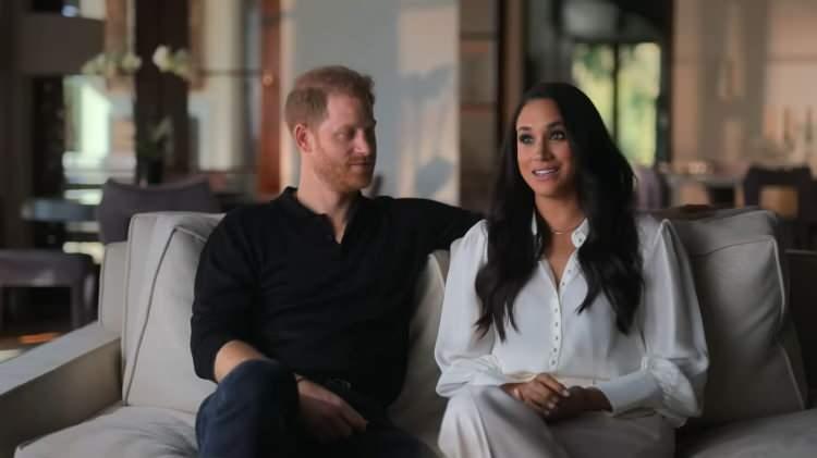 <p><strong>İddialara göre röportaj öncesinde de set çalışanlarına bağırıp çağıran Meghan Markle, röportajı sırasında da önceden gönderilen sorular arasında yer almayan başka bir soruyla da karşılaşınca sinirlerine hakim olamadı. </strong></p>
