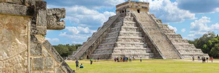 <p>En görkemli Maya tapınaklarından biri olan El Castillo ya da Kukulcan Tapınağı olarak adlandırılan 98 metre yüksekliğindeki Chichen Itza piramidinin astronomik açıdan özel bir önemi vardır.</p>