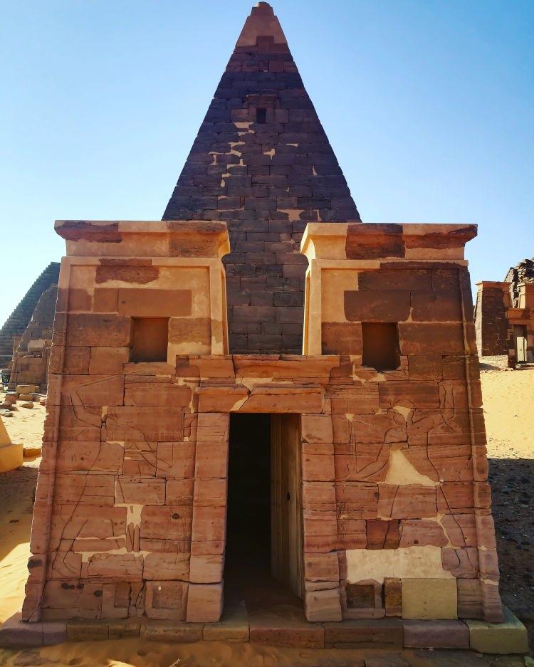 <p><span style="color:#B22222"><strong>5. KASHTA'NIN MEZARI - MEROE, SUDAN (MÖ 500)</strong></span></p>

<p> </p>
