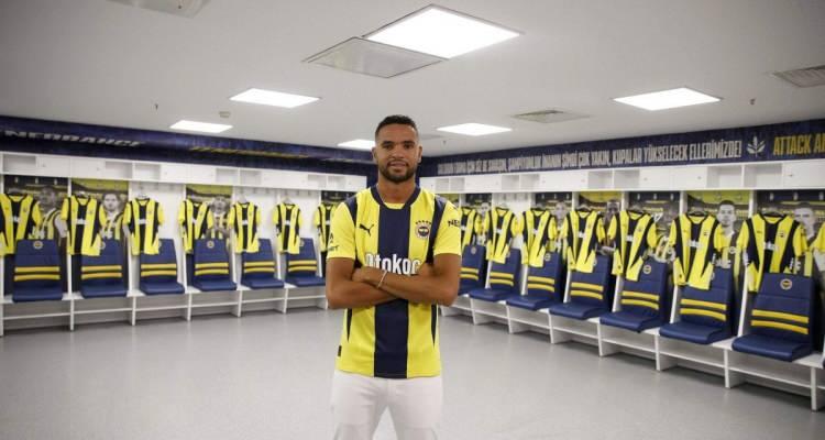 <p>Geçtiğimiz günlerde Fenerbahçe'nin Sevilla'dan 19.5 milyon euro bonservis bedeli karşılığında transfer ettiği Youssef En-Nesyri zirvede yer aldı.</p>
