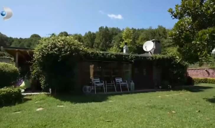 <p>ŞEHİRDEN SIKILINCA BURAYA KA&Ccedil;IYOR</p>

<p>&nbsp;</p>
