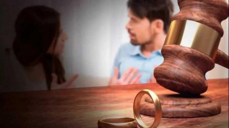 <p>Eşinin kendisine sevgi ve saygı göstermediğini, evlilik birliğinin üzerine yüklediği görevleri yerine getirmediğini, akrabalarıyla görüşmediğini, kendisini aşağıladığını, başkalarıyla kıyasladığını belirten koca, boşanmalarına karar verilmesini, lehine tazminata hükmedilmesini talep etti.</p>