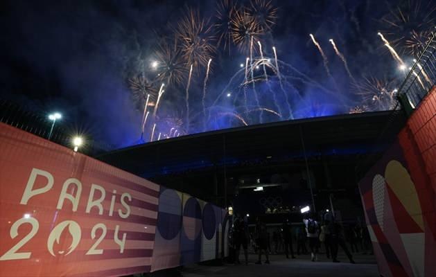 <p>Seremoni sonunda havai fişek g&ouml;sterisi d&uuml;zenlendi.</p>
