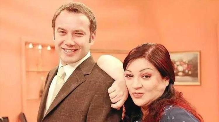 <p>Kilolu bir ailenin başından geçen komik ve dramatik olayları konu alan bu dizi, o dönemde büyük ilgi gördü.</p>