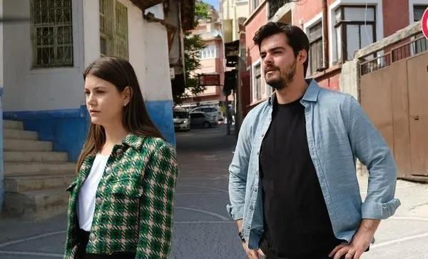 <p>Köprü Film imzalı, “Bozkırın kalemi” Mustafa Çiftçi’nin kaleminden çıkan Yahya Samancı yönetmenliğindeki dizi Anadolu masalını ekranlara taşıyor.</p>
