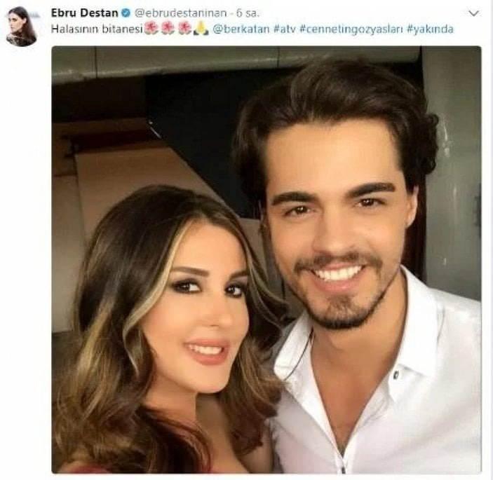 <p>Ebru Destan Instagram hesabından oyuncuyla fotoğraf paylaşıp altına "Halasının bir tanesi" notunu düştü</p>

<p>Ebru Destan ile yeğeni arasındaki benzerlik görenleri şaşırttı.</p>

<p> </p>

<p> </p>
