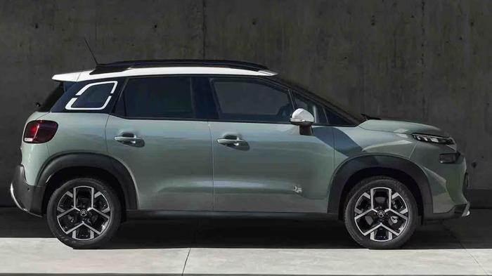 <p>Versiyonu: 1.2 PureTech 130 HP - EAT6. Donanımı: Feel Bold. Model Yılı: 2024. Fiyatı: 1.259.000 TL. Kampanyalı Fiyatı: 1.239.000 TL.</p>
<p>Versiyonu: 1.2 PureTech 130 HP - EAT6. Donanımı: Shine (Çift Renk). Model Yılı: 2024. Fiyatı: 1.389.000 TL. Kampanyalı Fiyatı: 1.349.000 TL.</p>