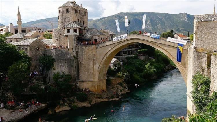 <p>Mostar Köprüsü</p>
<p> </p>
<p>Bosna Hersek</p>