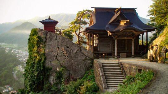 <p><span style="color:#B22222"><strong>Yamadera tapınağı, Japonya</strong></span></p>