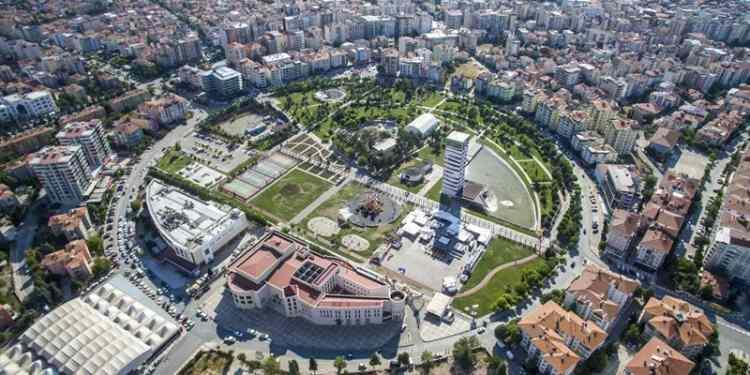 <p>Uşak, %72.34'lük mutluluk oranı ile 8. sırada yer alıyor. Nüfusu ise; 369.433.</p>

<p> </p>
