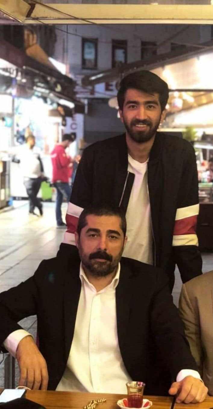 <p><span style="color:#FF0000"><strong>SUÇLAMA ÜSTÜNE SUÇLAMA</strong></span></p>
<p><span style="color:#000000"><strong>Hızını alamayan Karakeçili, "Beş sene içinde adamın yıllardır çalıştığı insanlara iftira attın, mahkemelik ettin, 20 yıllık ilişkilerini bitirdin. </strong></span></p>