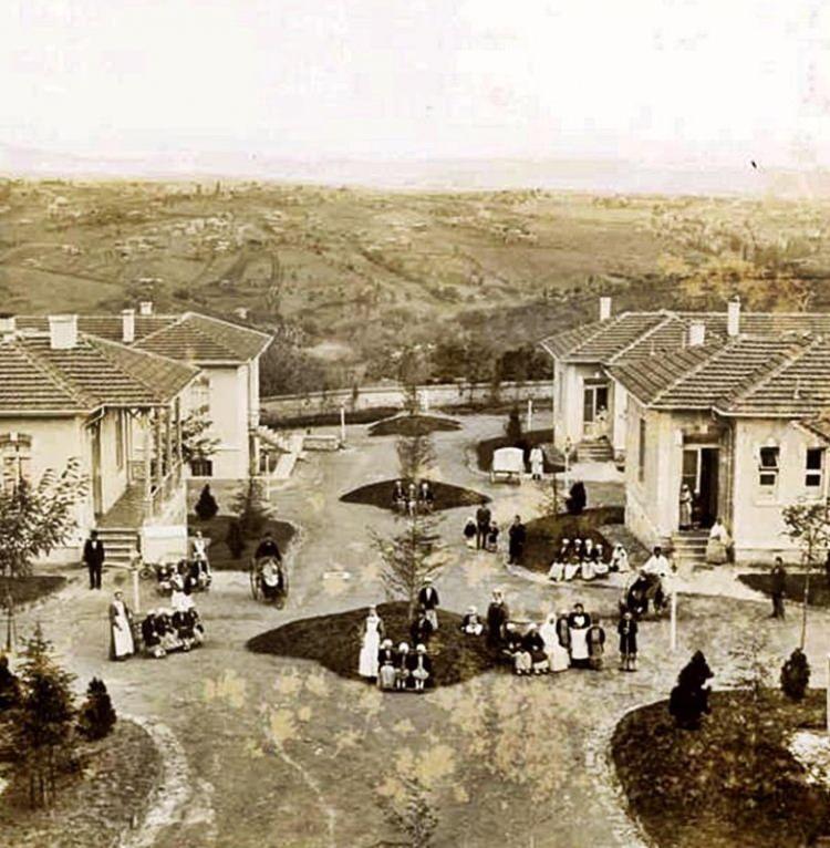 <p><strong>ŞİŞLİ ETFAL ÇOCUK HASTANESİ 1906</strong></p>