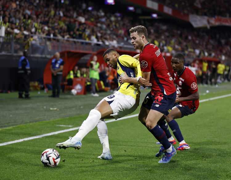 <p>Fransa'nın Lille takımına elenerek Şampiyonlar Ligi'ne veda eden Fenerbahçe, yoluna UEFA Avrupa Ligi'nde devam edecek.</p>
