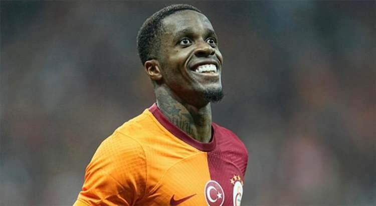 <p>Parish, eski futbolcularının transferi için Galatasaray ile anlaşmalarının şu an için pek mümkün olmadığını belirtti ve şunları söyledi:</p>