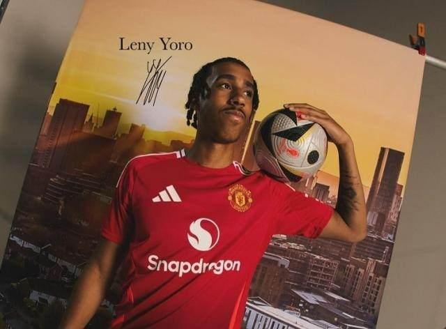 <p>9 - Leny Yoro (Manchester United)</p>
