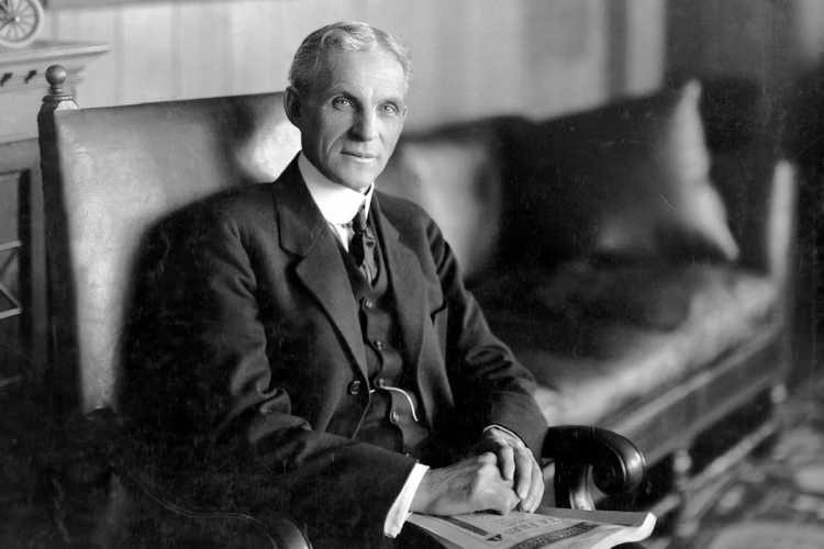 <p><span style="color:#B22222"><strong>5- Henry Ford</strong></span></p>
<p> </p>