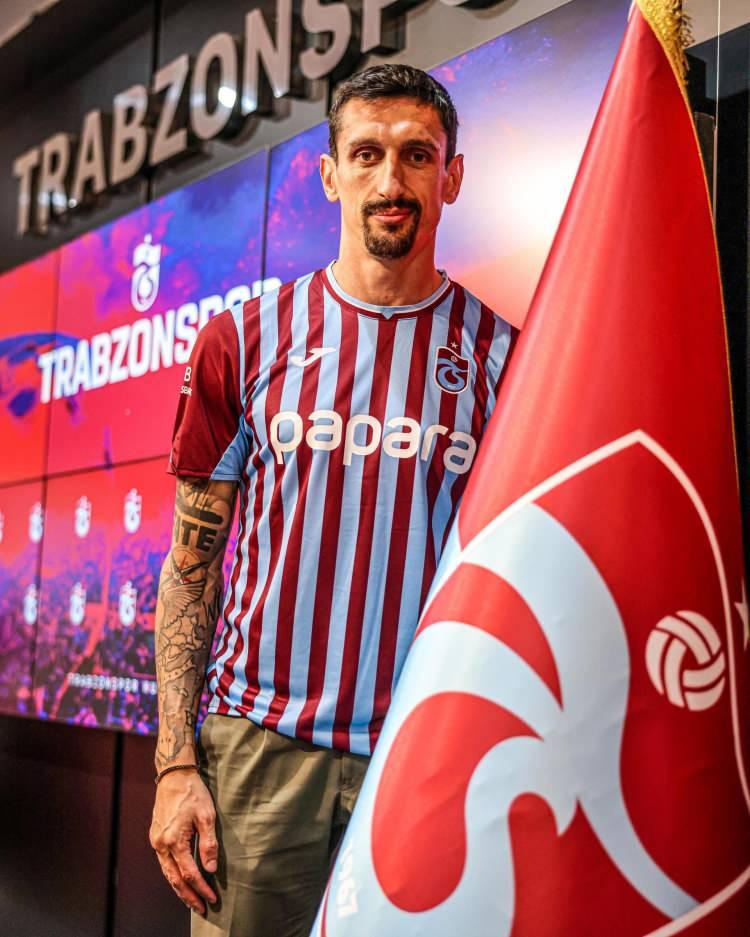 <p>Stefan Savic (stoper) | Atletico Madrid → Trabzonspor</p>
