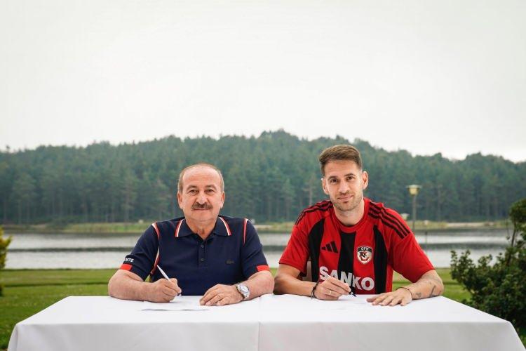 <p>Enric Saborit (Savunma) M. Tel Aviv → Gaziantep FK</p>
