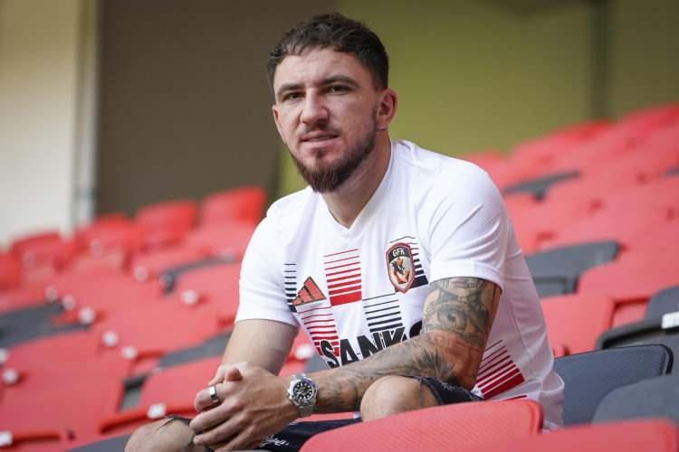 <p>Deian Sorescu (Orta saha) | Raków → Gaziantep FK</p>
