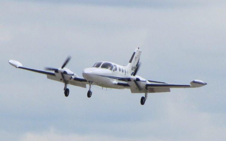 <p><strong><span style="color:#B22222">CESSNA 421 </span> |  3</strong></p>
