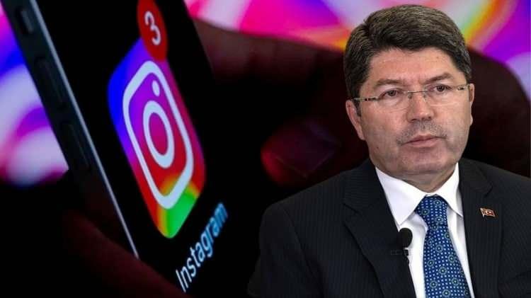 <p>Instagram'ın Türkiye'deki ilgili kurumların talebini yerine getirmemesi halinde tekrar kapatılmasının söz konusu olup olmayacağına ilişkin Tunç, kanunda çocuk istismarı, terör propagandası gibi bazı katalog suçlar bulunduğunu, bunlarla ilgili yapılan ihbarda yargının<strong> "Bu içeriği çıkarın"</strong> dediğini, ancak çıkarılmadığı takdirde de para, reklam, bant daraltma şeklinde kademeli cezalar uygulandığını anlattı.</p>
