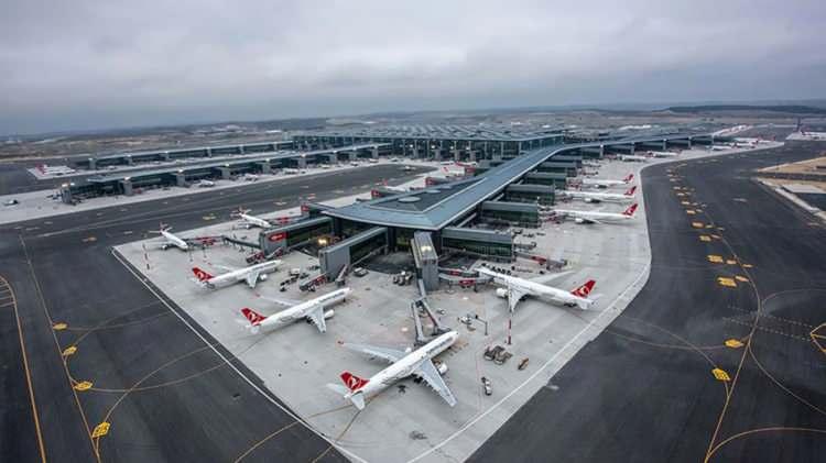 <p>İstanbul Havalimanı Avrupa’nın en yoğun havalimanı ünvanını aldı.</p>
