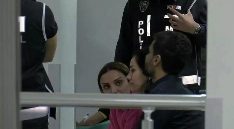 <p>Soruşturma kapsamında daha önce şirketlerinde yapılan aramalarda dijital materyal ve defterlere el konulan Polat çiftinin de yer aldığı şüphelilerle ilgili Mali Suçları Araştırma Kurulunca (MASAK) ön inceleme raporu hazırlanmış, raporda tasfiye halindeki 3 firmadan aile bireylerine ait şirketlere sözde ticaret karşılığında sahte fatura kesilmesi yöntemiyle 200 milyon lira para girişi olduğu belirlenmişti.</p>