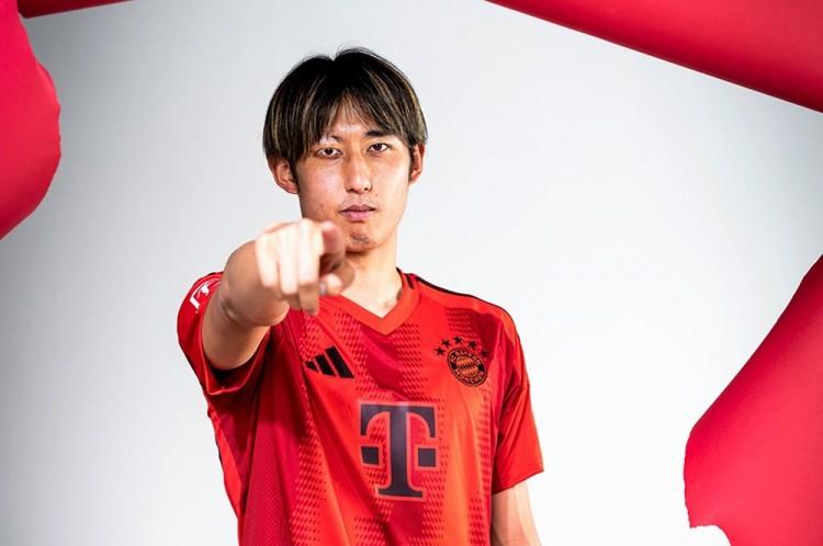 <p>Hiroki Ito ➡ Bayern Münih</p>
