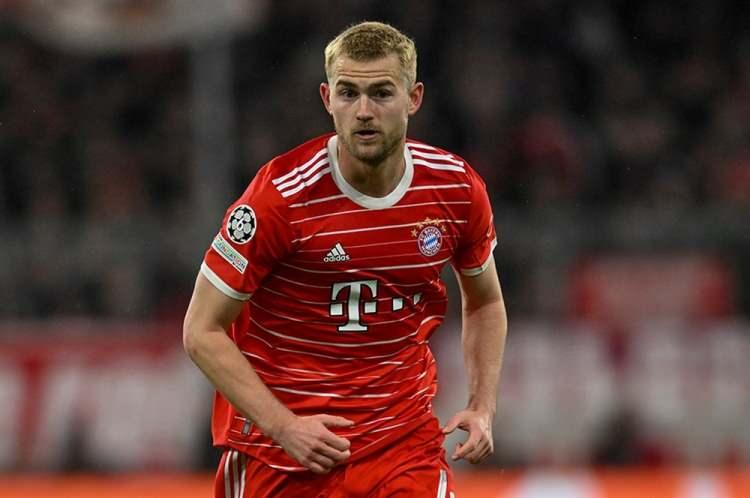 <p>Matthijs de Ligt ➡ Manchester United</p>
