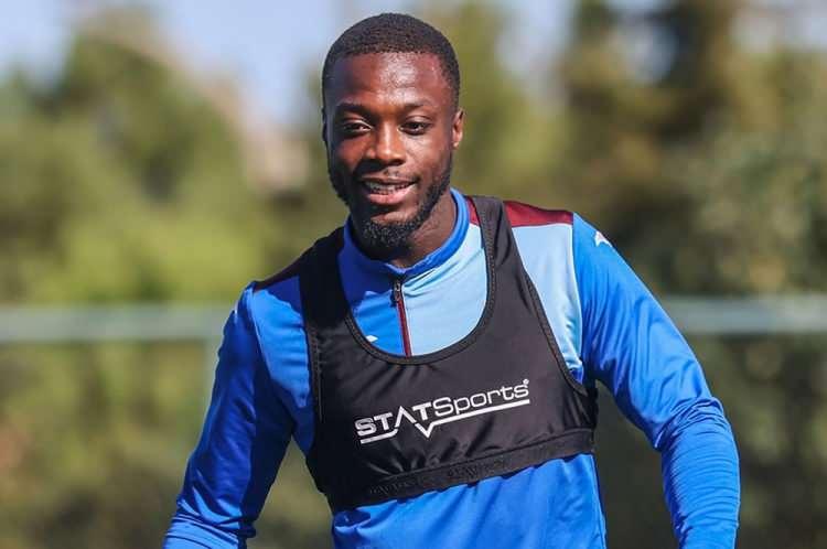 <p>Nicolas Pepe ➡ Villarreal</p>
