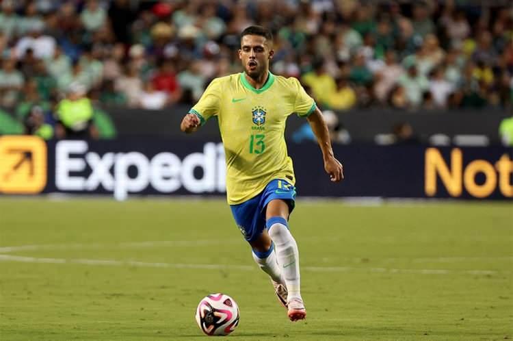 <p>Yan Couto ➡ Borussia Dortmund</p>
